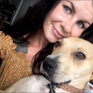 Meet your Posher, Crystal